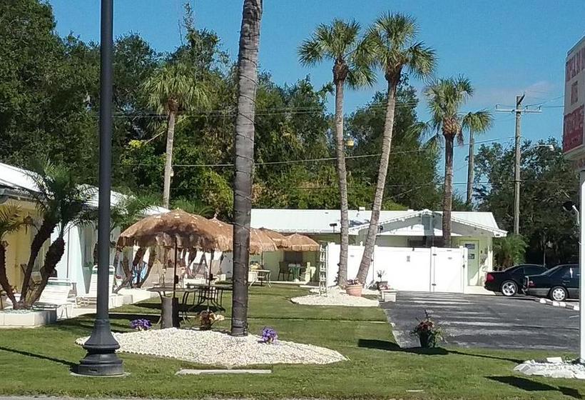 מוטל Tropical Bay Suites