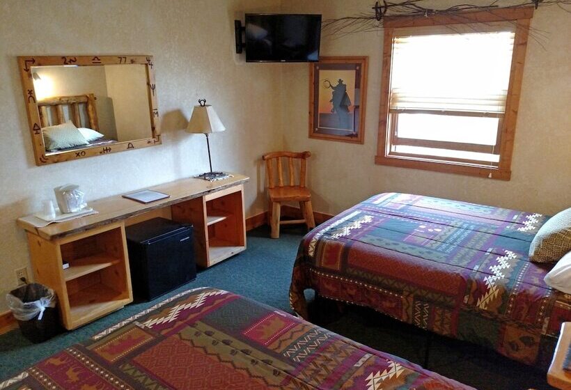 Old Corral Hotel & Steakhouse