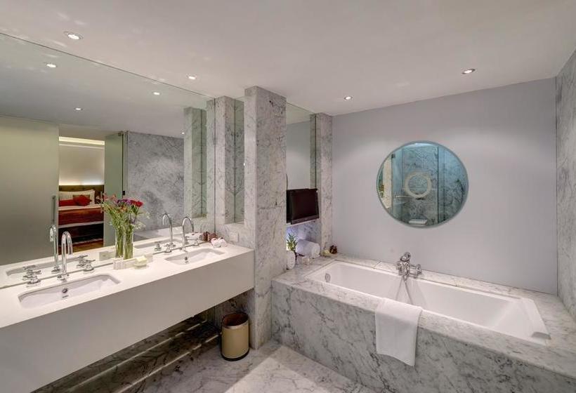 The Hotel Hindusthan International