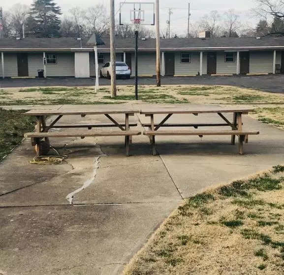 Woodridge Motel