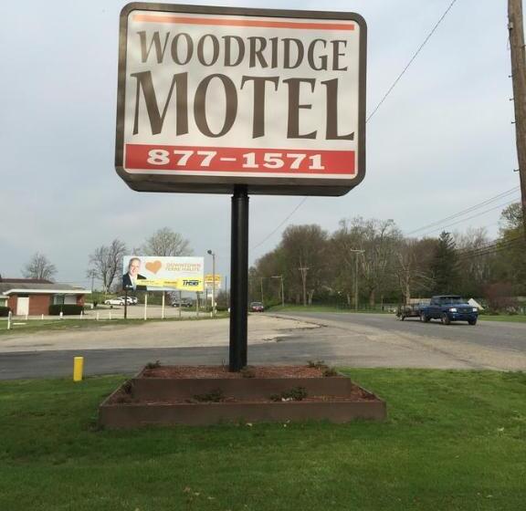 Woodridge Motel