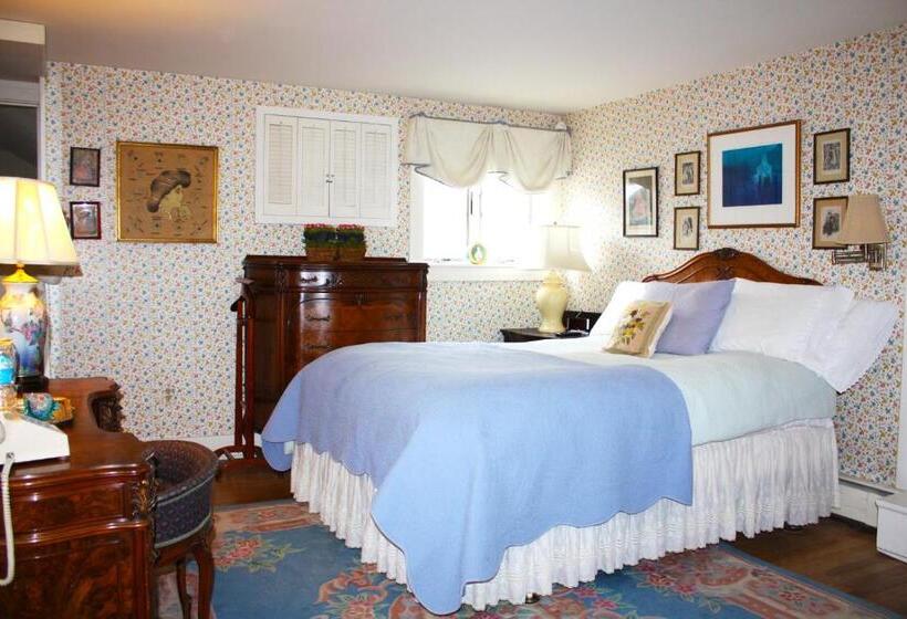 مبيت وإفطار The White House Inn