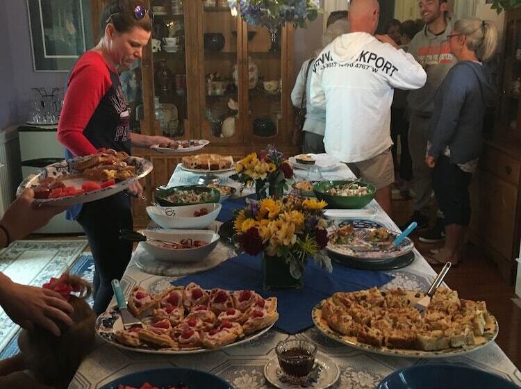 Center Harbor Sutton House B & B