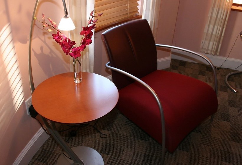 Encore Bed & Breakfast