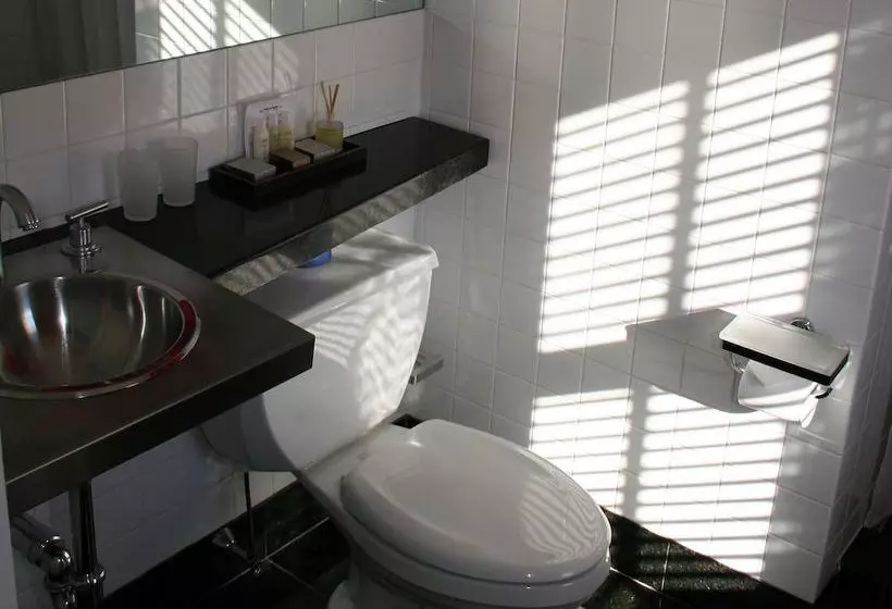 Encore Bed & Breakfast