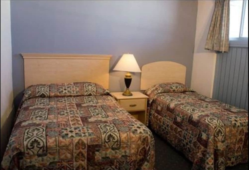 هتل Acropolis Oceanfront Resort