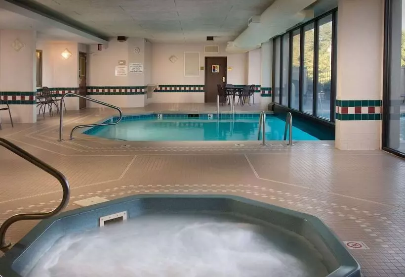 Hotelli Drury Inn & Suites Springfield Mo