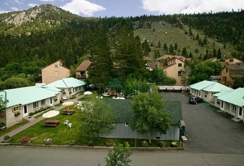 Hotelli Lake Front Cabins