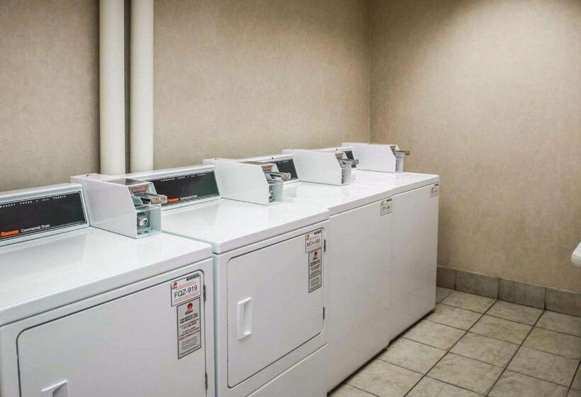 호텔 Quality Inn Castleton