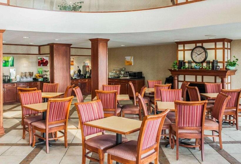 호텔 Quality Inn Castleton