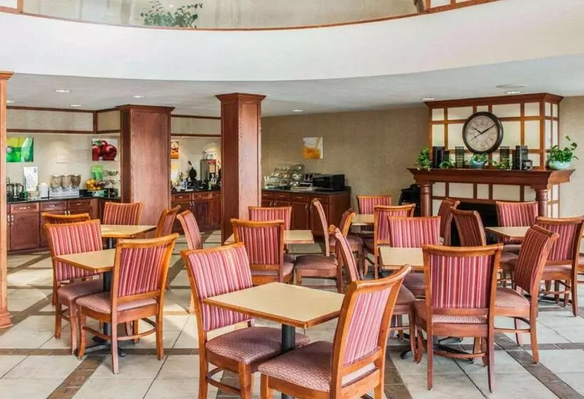 ホテル Quality Inn Castleton