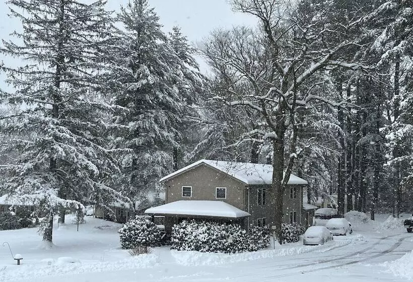 ホテル Woodfield Manor   A Sundance Vacations Property