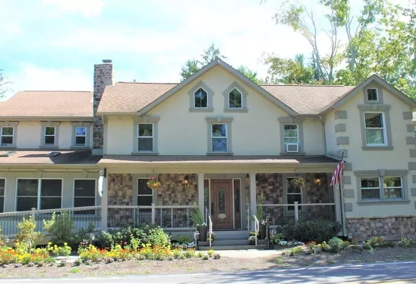 ホテル Woodfield Manor   A Sundance Vacations Property