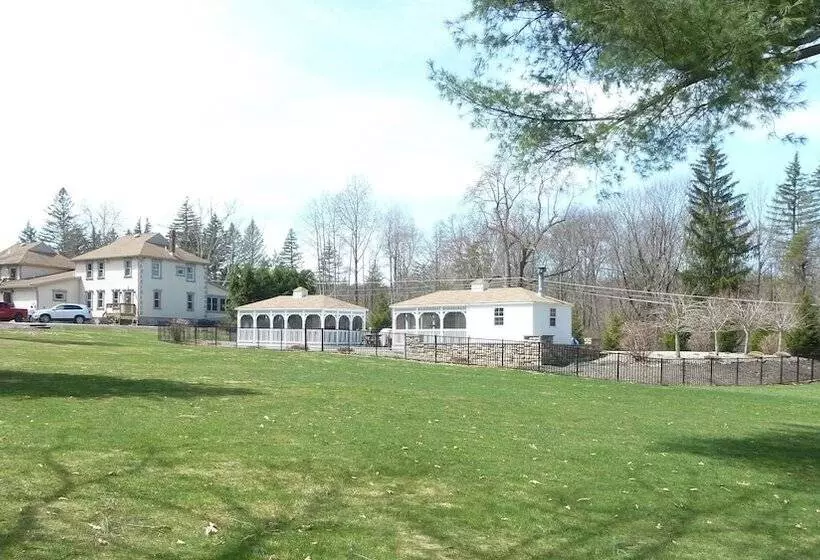 ホテル Woodfield Manor   A Sundance Vacations Property