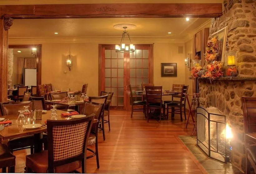 ホテル Woodfield Manor   A Sundance Vacations Property