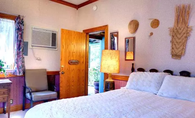 Mariposa Hotel Inn