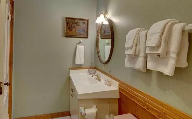 Mariposa Hotel Inn