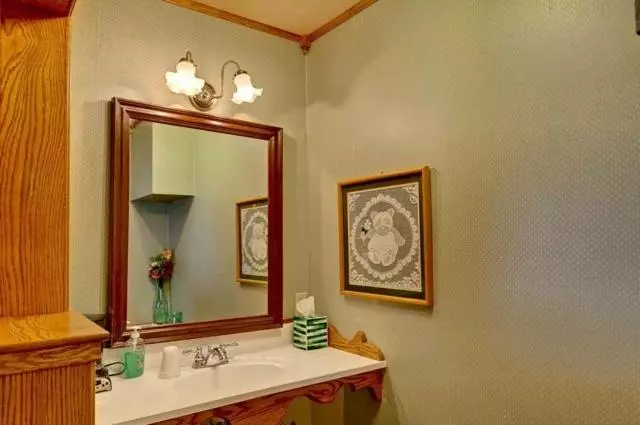 Mariposa Hotel Inn