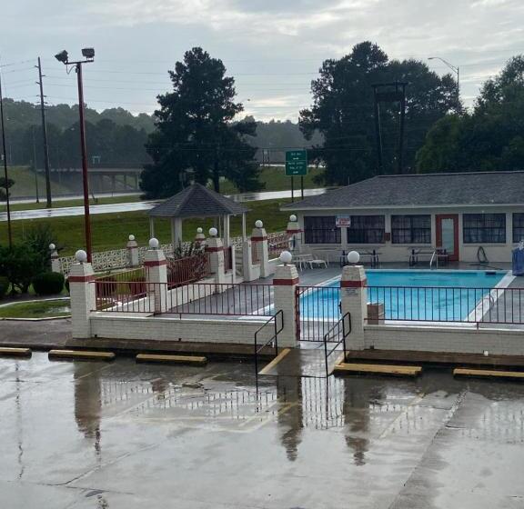 모텔 Americas Best Value Inn