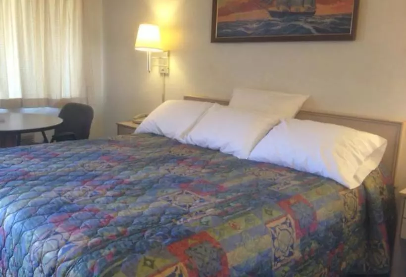 モーテル Economy Inn Alamogordo