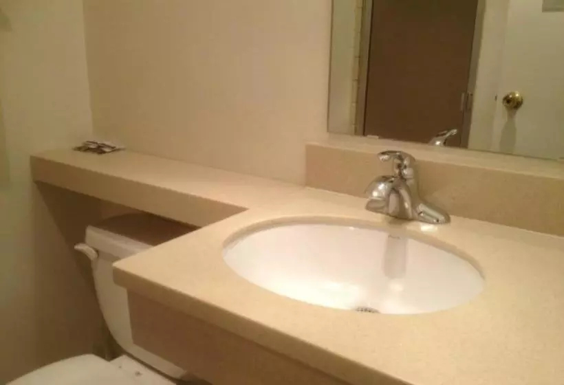 モーテル Economy Inn Alamogordo