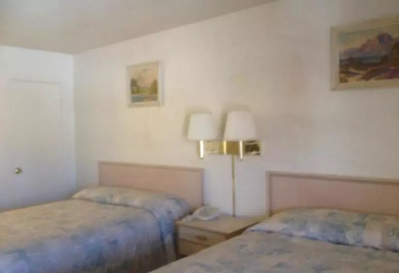モーテル Economy Inn Alamogordo