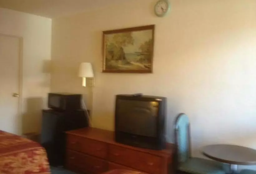 モーテル Economy Inn Alamogordo