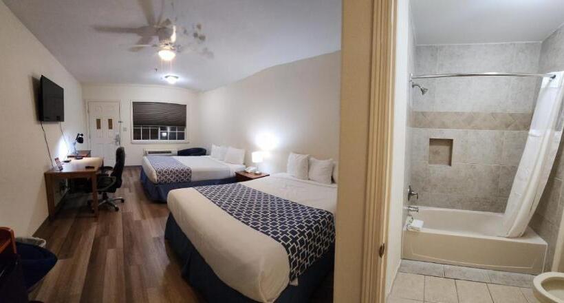 فندق على الطريق Flamingo Inn