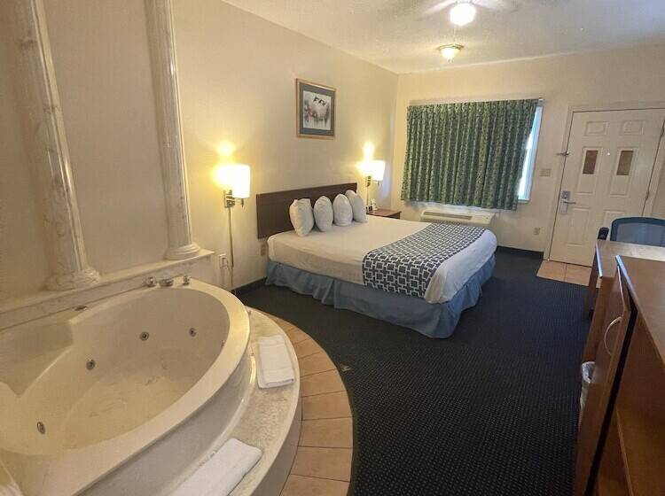 فندق على الطريق Flamingo Inn