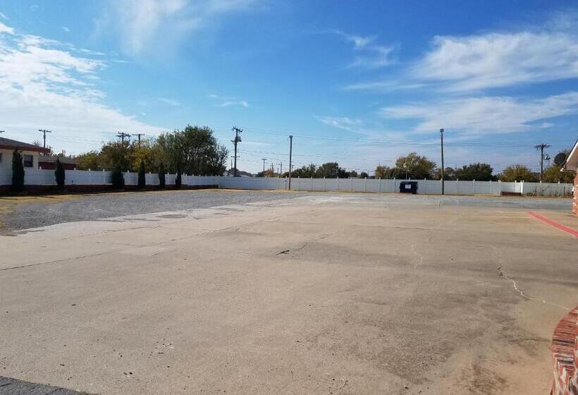 فندق على الطريق Heritage Inn