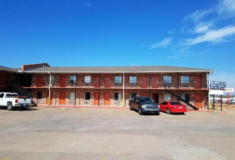 فندق على الطريق Heritage Inn