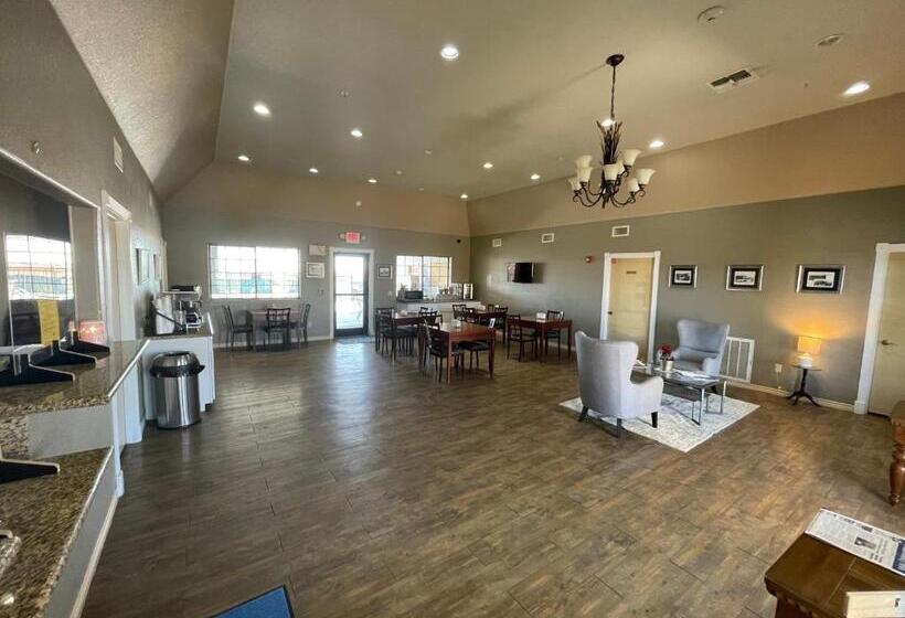 Motelli Kenedy Inn And Suites