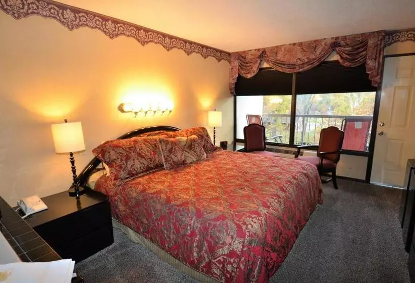 モーテル Rivergate Mountain Lodge