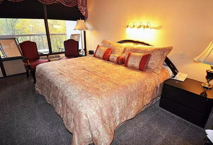 モーテル Rivergate Mountain Lodge