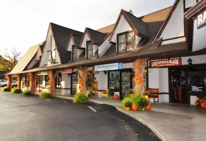 モーテル Rivergate Mountain Lodge
