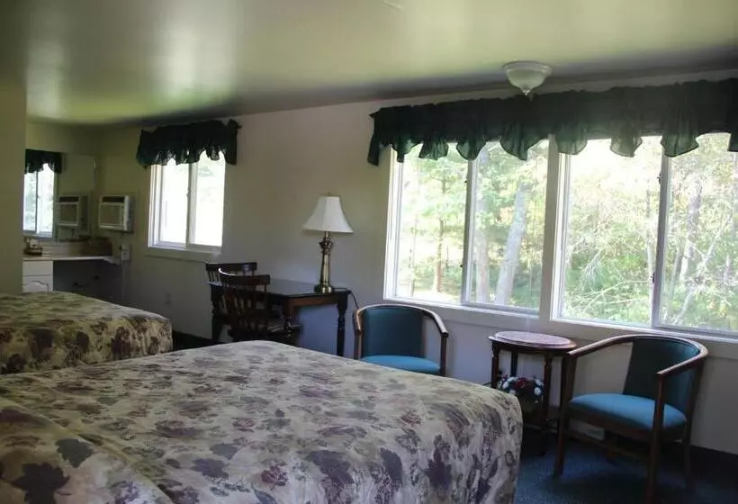 モーテル Schooner Bay Motor Inn