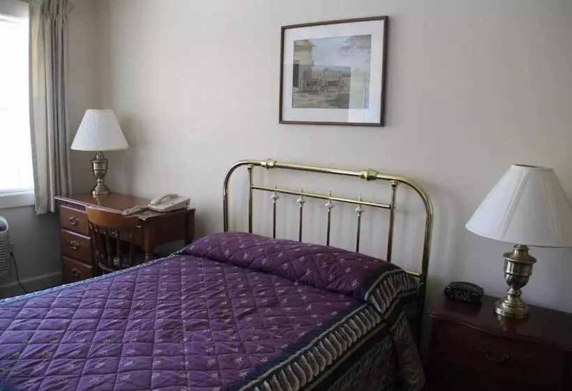 モーテル Schooner Bay Motor Inn