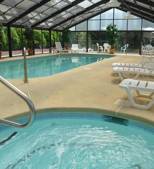 فندق على الطريق Smoky Mountain Inn & Suites