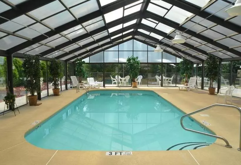 モーテル Smoky Mountain Inn & Suites