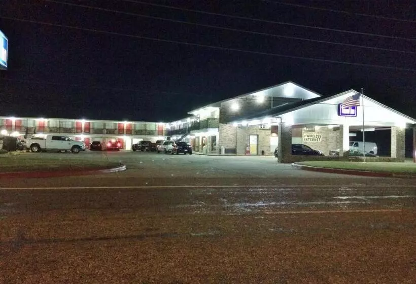 Motelli Travel Inn & Suites