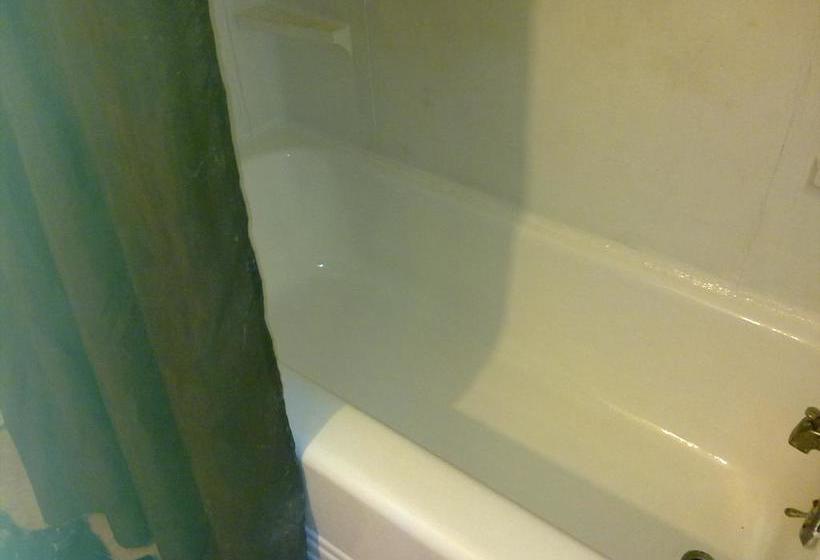 فندق على الطريق Travel Inn