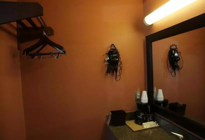 Theroff S Motel