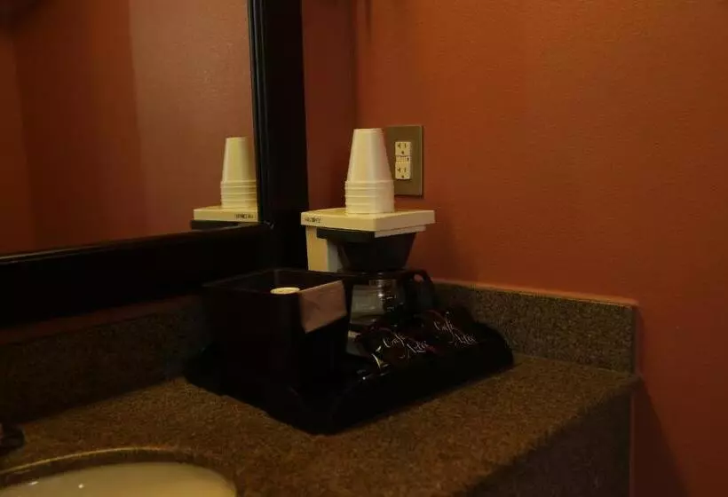 Theroff S Motel
