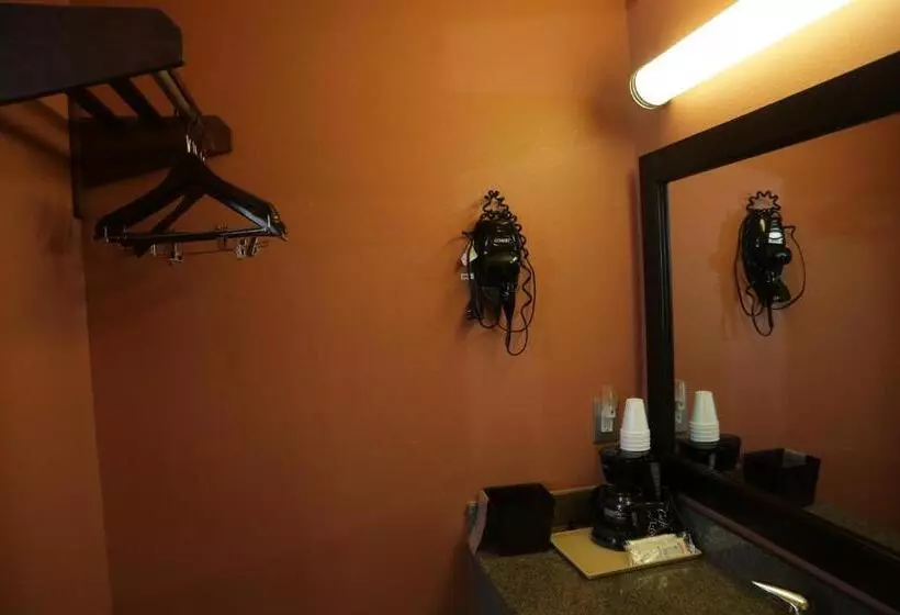 Theroff S Motel