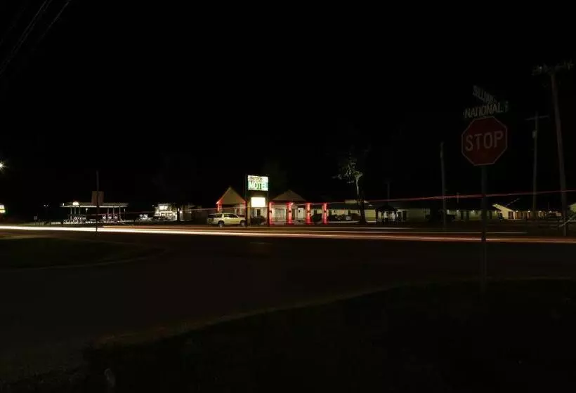 Theroff S Motel