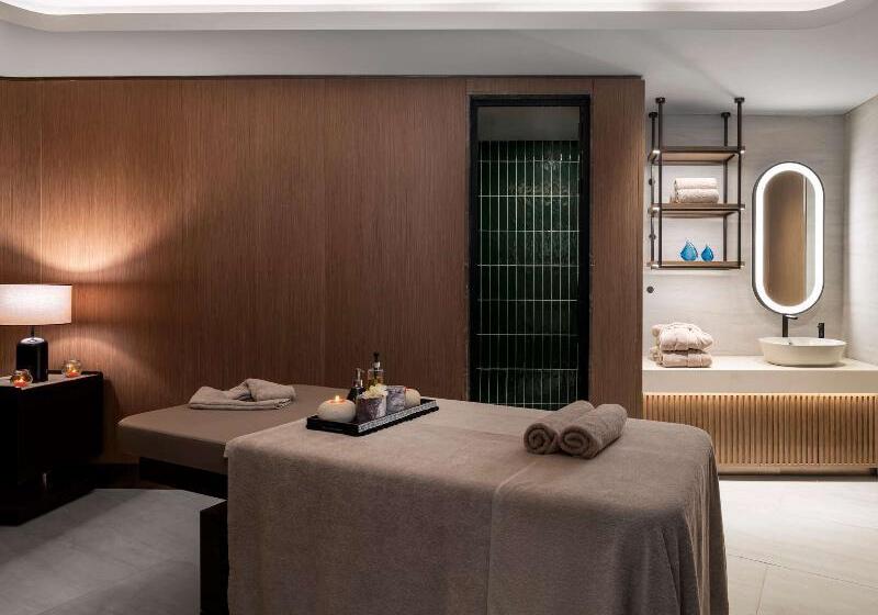 Mövenpick Living Istanbul Saklivadi