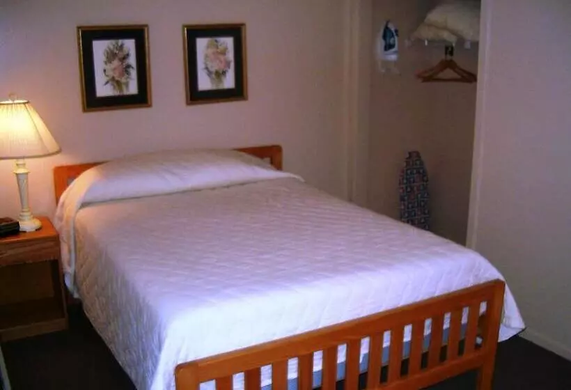 Attitash Motel