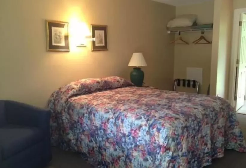 Attitash Motel