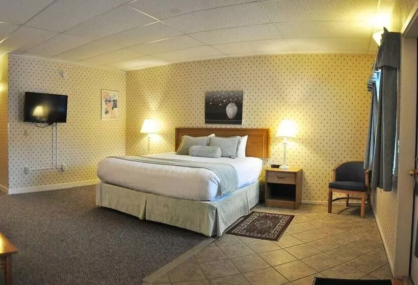 Attitash Motel