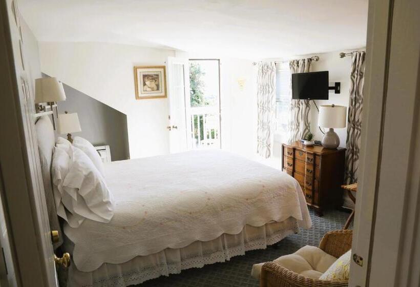 An English Garden Bed & Breakfast